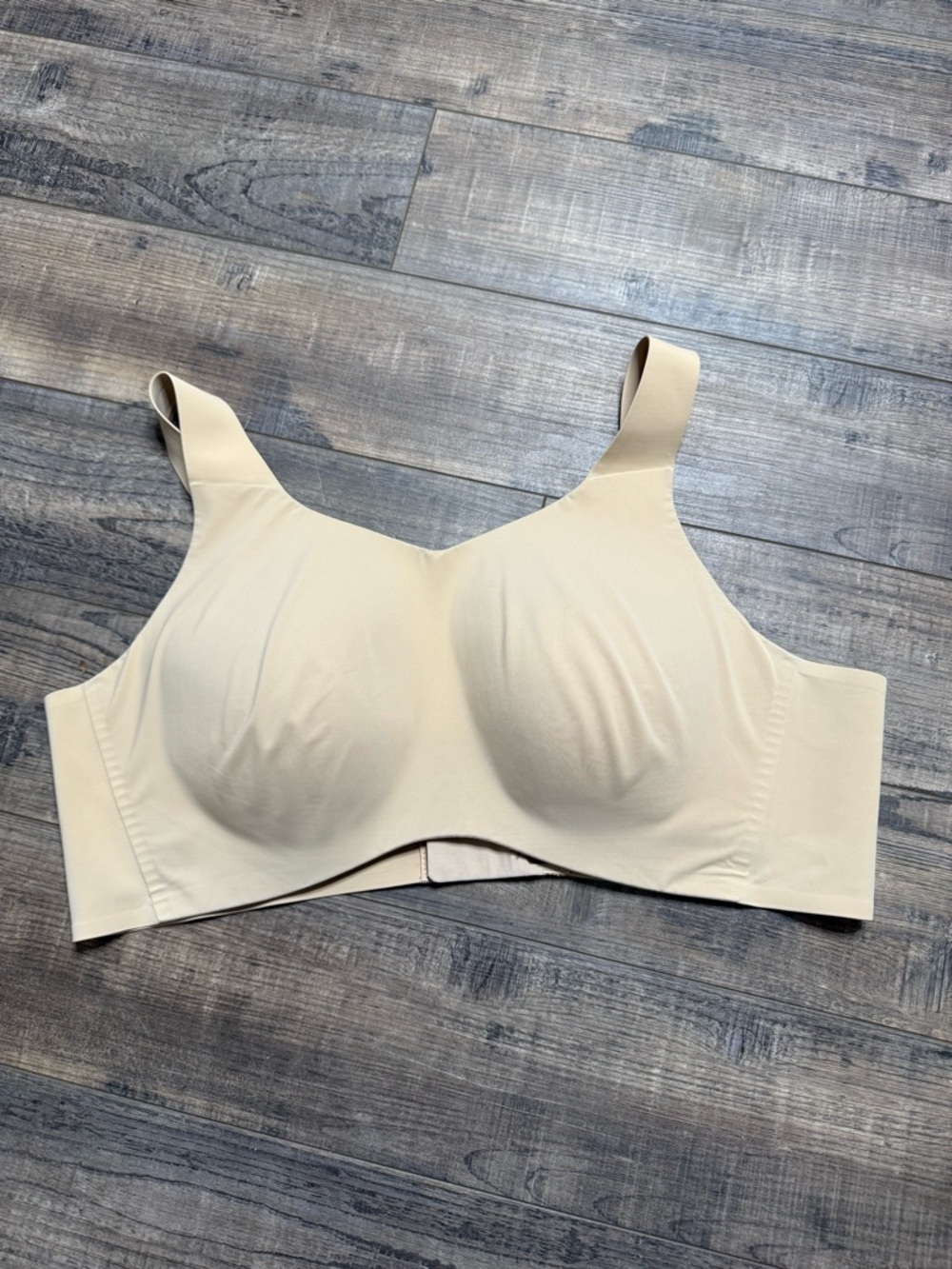 Knix Seamless Nude Comfort Bra Wireless Support Women's Size 8